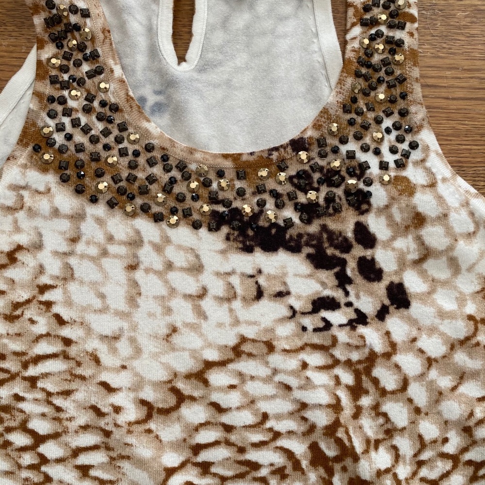 Cache Tanktop - Picture 2 of 11